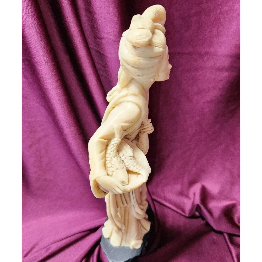 Santini Carved Resin Asian Woman Figurine Fish Seller 12